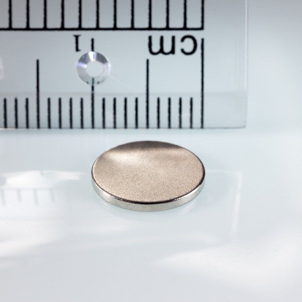 Неодимов магнит цилиндър с диаметър 10x1,5 mm за по-прецизна работа и по-малки повърхности